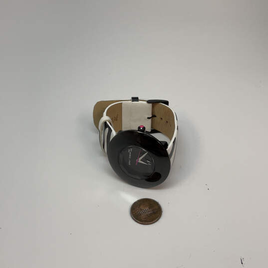 Designer Betsey Johnson Black Round Dial Leather Strap Analog Wristwatch image number 3