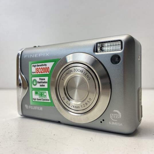 Fujifilm FinePix F20 6.3MP Compact Digital Camera image number 3