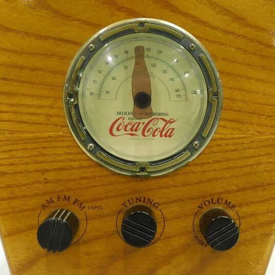 Vintage Coca Cola AM/FM Wood Case Light Up Radio image number 2