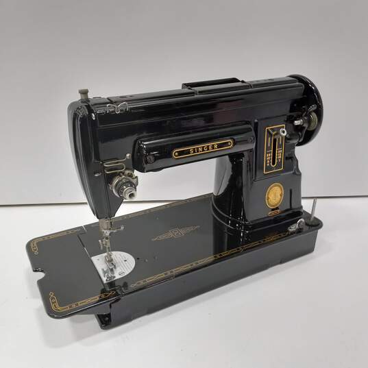 Vintage Singer 301A Black Sewing Machine image number 1