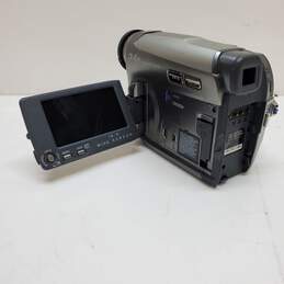 JVC Mini DV Digital Video Camera Silver Model GR-D771U alternative image