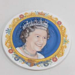 The Flatirons Disc Co. Queen Elizabeth Decorative Memorial Plate