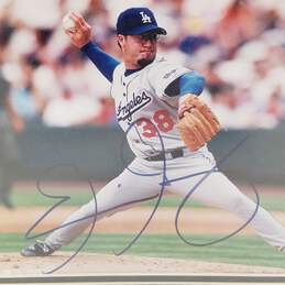 Signed, Framed & Matted 8x10 Photo of Eric Gagne Los Angeles Dodgers with COA alternative image