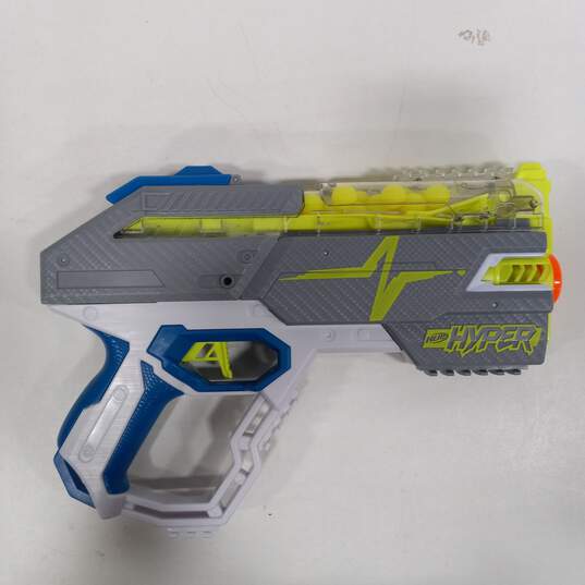 Trio of Nerf Hyper Rush 40 Pump-Action Blasters image number 8