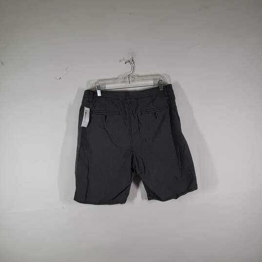 Mens Cotton Regular Fit Flat Front Slash Pockets Chino Shorts Size 34 image number 2