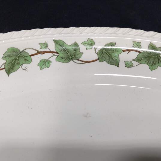Set of 3 Royal Gadroon Ivy Leaf Pattern Teacup, Gravy Boat with Underplate & Serving Platter image number 5