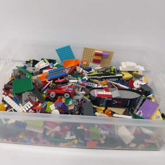 9.5lb Lot of Various Building Blocks and Pieces image number 2