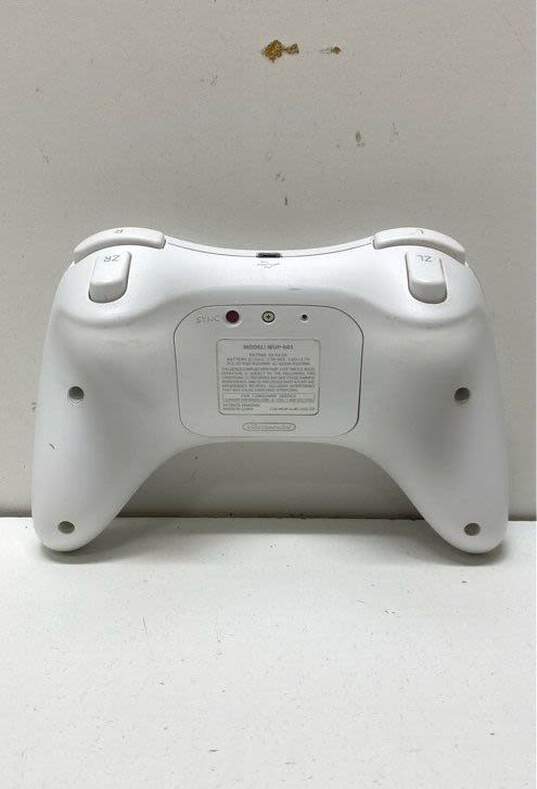 Nintendo Wii U Wireless Pro Controller- White image number 2