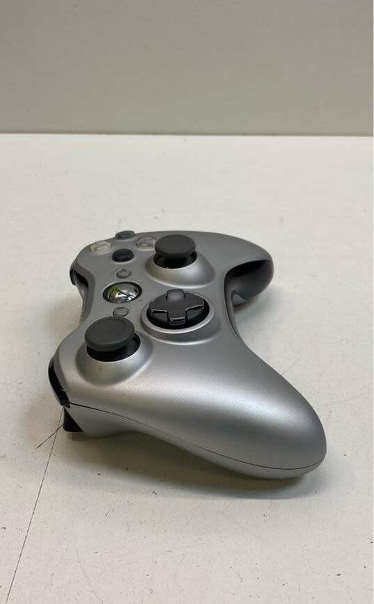 Microsoft Xbox 360 controller - silver image number 3