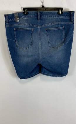 NWT Torrid Premium Womens Blue Bombshell Skinny Denim Jean Shorts Size 22 alternative image