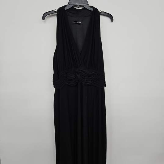 Black Sleeveless Deep V Cinched Waist Dress image number 1