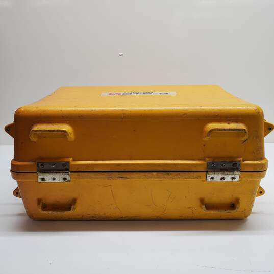 Untested Topcon GTS-213 Electronic Surveying Total Station w/ Hard Case image number 3