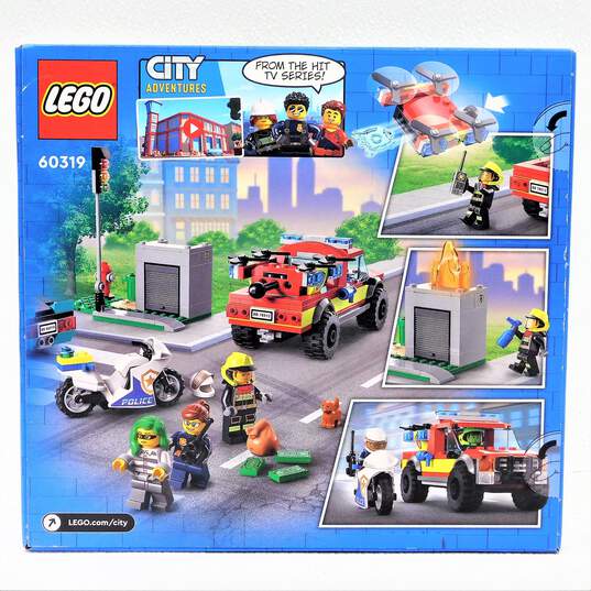 LEGO City 60319 Fire Rescue & Police Chase Set (Sealed) image number 4