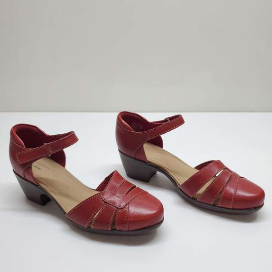 Clark Collection Emily Daisy Red Leather Women Heels Size 8.5 image number 1
