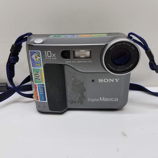 Sony Digital Camera Mavica MVC-FD73 0.4MP 10X Optical Zoom Floppy Disk image number 1
