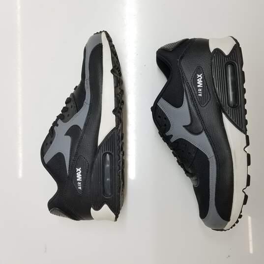 water schrijven Parameters Buy the 2017 Women's Nike Air Max 90 'Black/Grey' 325213-037 Size 9 |  GoodwillFinds