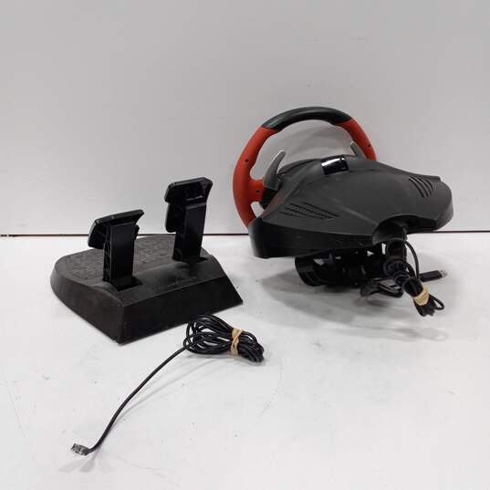 Thrustmaster Ferrari Steering Wheel Video Game Controller image number 2