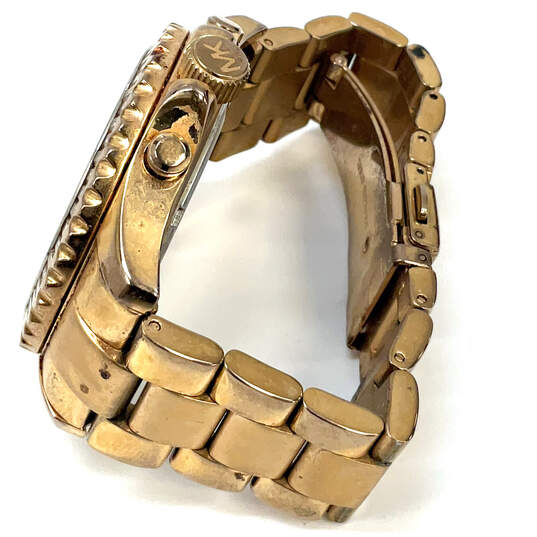 Designer Michael Kors MK-5845 Rose Gold-Tone Round Dial Analog Wristwatch image number 3