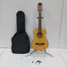 Hohner Acoustic Guitar HCO2 w/ Capo, Pick, & Case