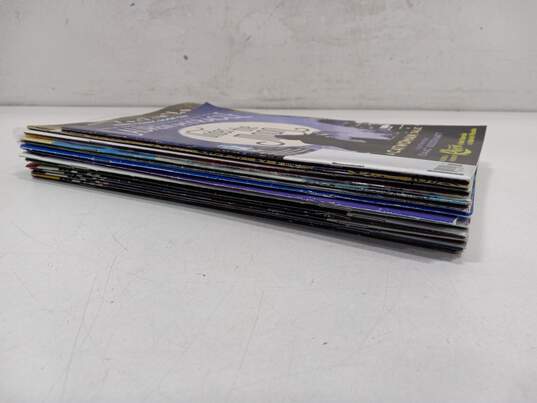 Bundle of 15 Assorted Comic Books image number 6