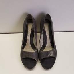 Kenneth Cole Gray Leather Slip On Platform Pump Heels Shoes Women's Size 7.5 alternative image