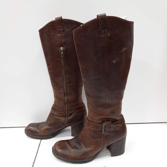 Born Women's Brown Leather Riding Boots Size 8.5 / Euro Size 40 image number 1