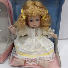 Exclusive Collectible Memories Collectible Doll IOB alternative image