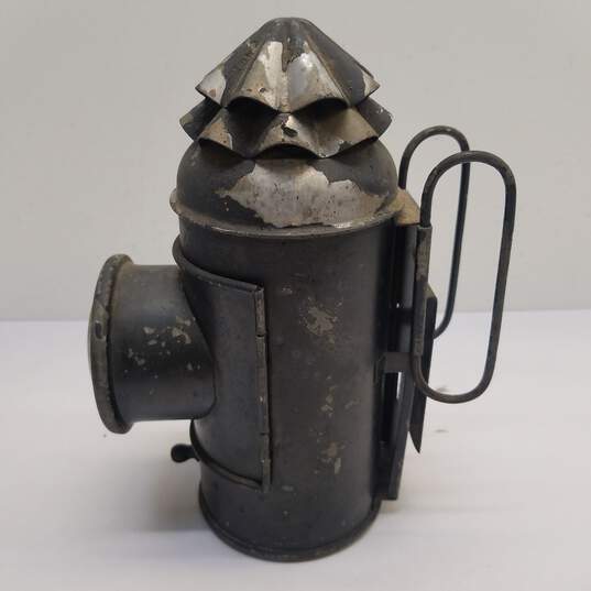 Vintage Boat Signal Lantern Lamp Nautical 8.5in Oil Wick Kerosene Fuel Pot image number 5