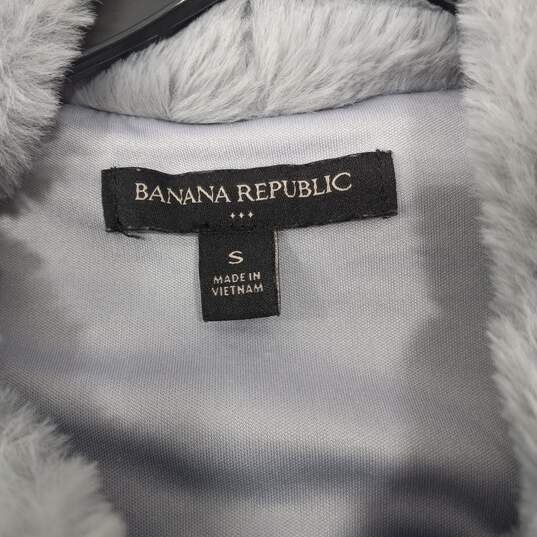 Banana Republic Women's Gray Fleece Pullover Sweater Size S image number 3