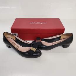 Salvatore Ferragamo Vara Black Leather Shoes W/Box Women's Size 5.5B