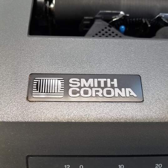 Smith-Corona Electronic Typewriter Deville 110 image number 4