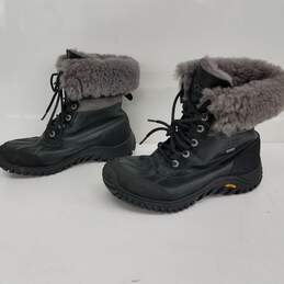 UGG Adirondack Boots Size 8 alternative image
