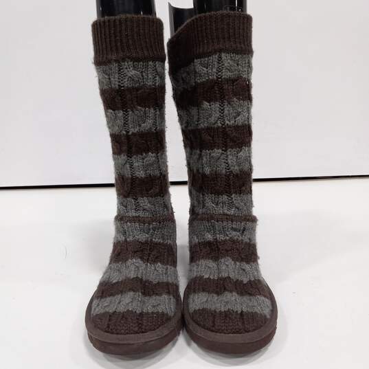 Ugg Australia Women's Brown/Gray Knit Sock Boots S/N 5822 Size 7 image number 2