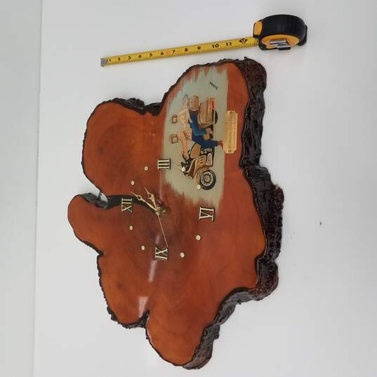 Vintage Wood Slice Lacquered Retro Wall Clock SIGNED by Artist / Working image number 3