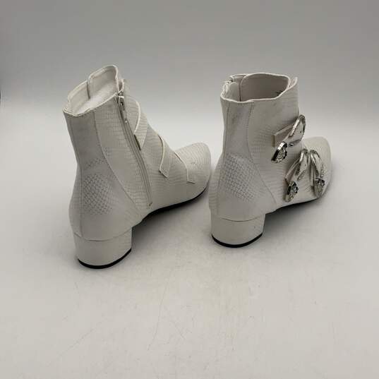 Womens Jonna White Leather Rhinestone Clasps Side Zip Ankle Booties Size 10 image number 2