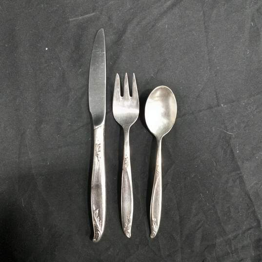 Bundle of Assorted Silverplated Flatware image number 3