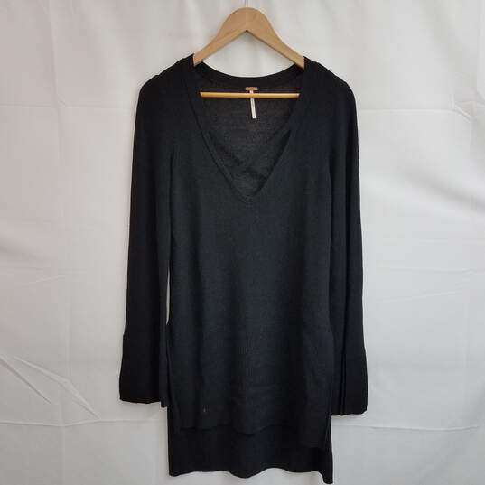 Free People deep v long sleeve tunic sweater M image number 1