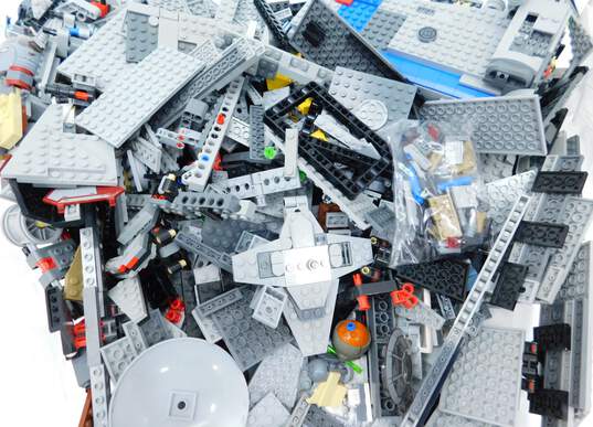 6.2 LBS LEGO Star Wars Bulk Box image number 1