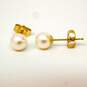 14K Yellow Gold Pearl Stud Earrings 1.0g image number 3