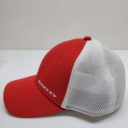 Oakley Red White Baseball Hat Flex L/XL alternative image