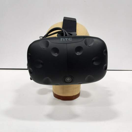 HTC Vive VR Set image number 3