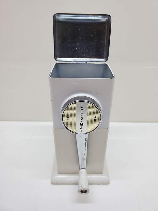 Vintage Ice-O-Mat Hand Crank Wall Mounted Ice Maker Untested image number 1