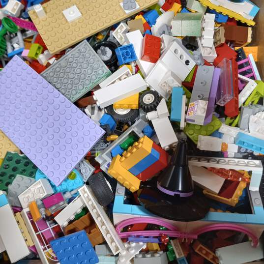 7.5lbs of Building Toy Pieces & Parts image number 2