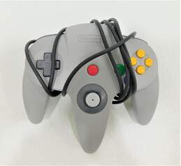4ct Nintendo 64 N64 Controller Lot - Untested alternative image