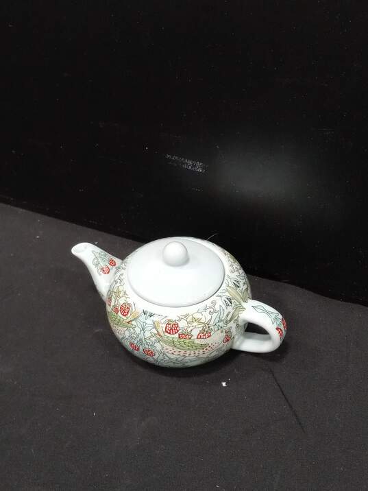 Japanese Teapots w/Lids 4pc Lot image number 4