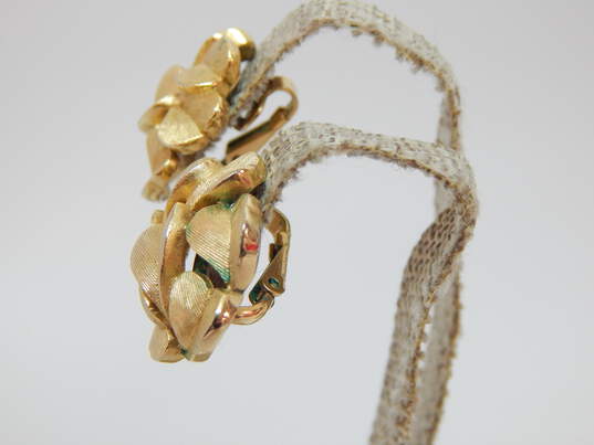 Vintage Crown Trifari Ethereal Faux Pearl & Leaf Clip On Earrings 27.8g image number 3