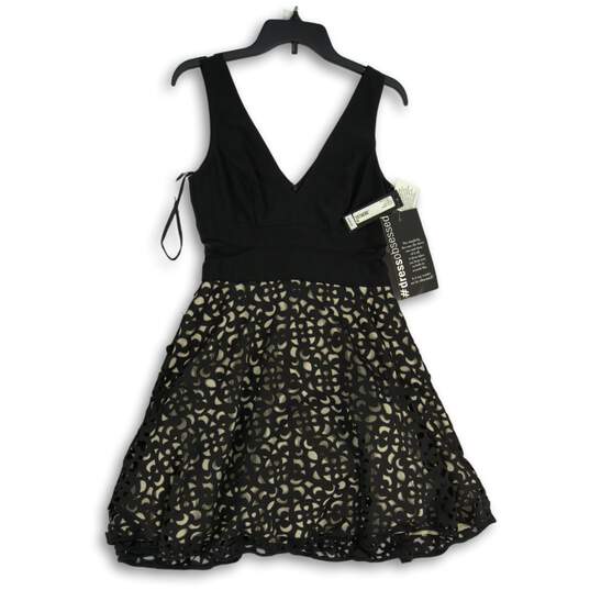 NWT Xscape Womens Black Lace V-Neck Sleeveless Back Zip Fit & Flare Dress Size 8 image number 1