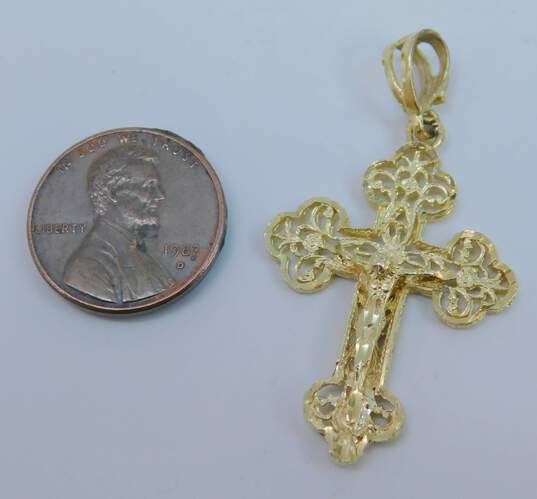 14K Yellow Gold Filigree Crucifix Cross Pendant 3.1g image number 6