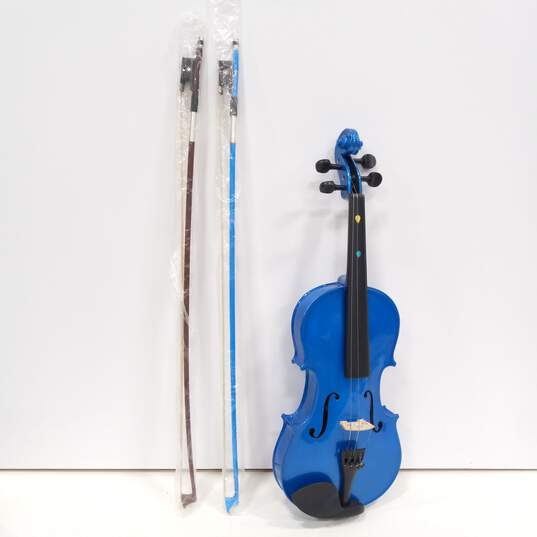 Blue Violin In Case w/ Accessories image number 3