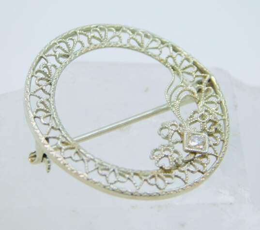 Antique 10K White Gold 0.03 CT Diamond Floral Filigree Circle Brooch 1.7g image number 2